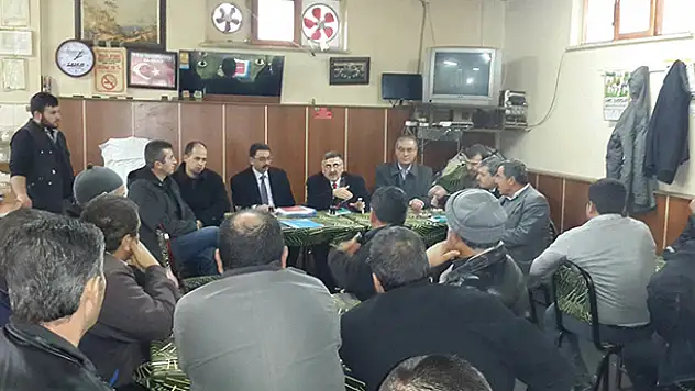Akşehir'de mahalle sakinlerine seracılık anlatıldı