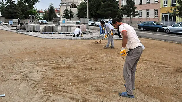 Akşehir'de salı pazarının çehresi değişiyor