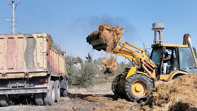 Akşehir'de saman balyası yangını