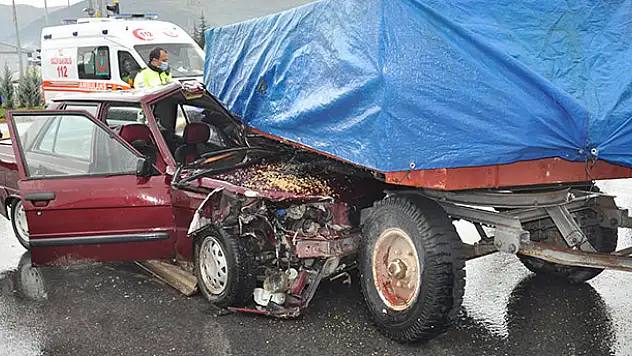 Akşehir'de trafik kazası: 2 yaralı