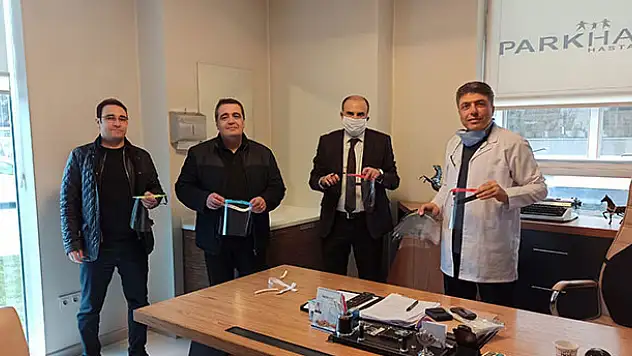 Akşehir'de üretilen siperlikler Devlet Hastanesine teslim edildi