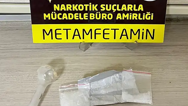 Akşehir'de uyuşturucu operasyonu: 3 gözaltı
