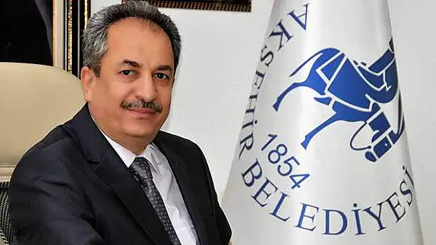 Akşehir'de Yamaç Paraşütü Şampiyonası Başlıyor