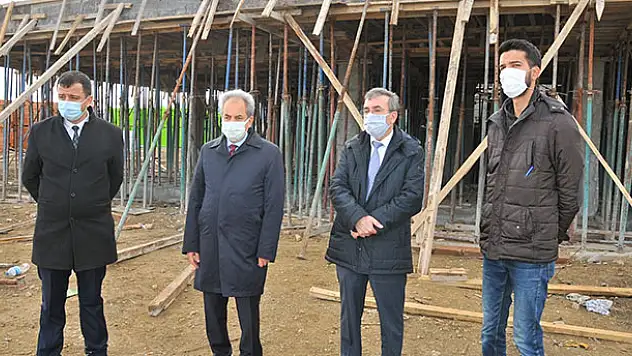 Akşehir'de yeni otogar inşaatı hızla yükseliyor