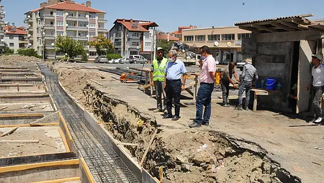 Akşehir Perşembe Pazarının üzeri kapatılıyor
