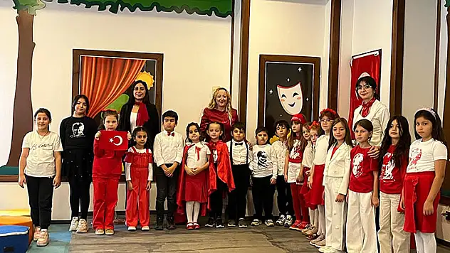 Akşehir Tiyatro Kulübü'nden 29 Ekim'e özel gösteri