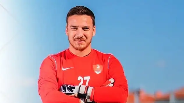 Akşehir ve Gölyazı'da transferler sürüyor 
