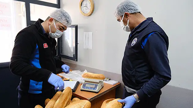 Akşehir zabıta ekipleri fırınları denetledi