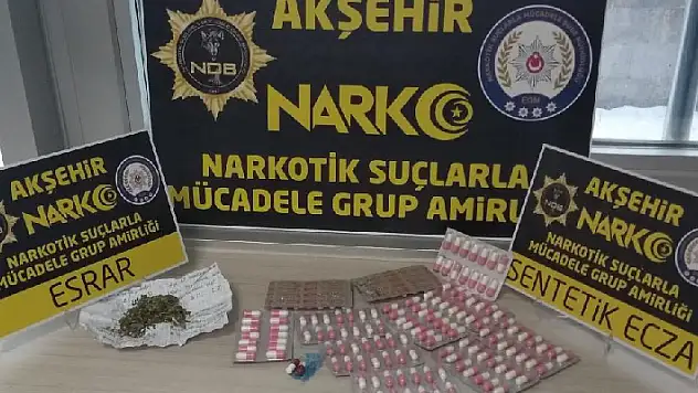 Akşehir'de durdurulan araçta 150 adet uyuşturucu hap ele geçirildi
