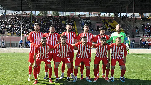 Akşehirspor 3 attı, 3 aldı