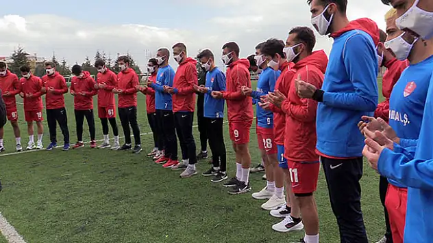 Akşehirspor, dualarla sezon açılışı yaptı