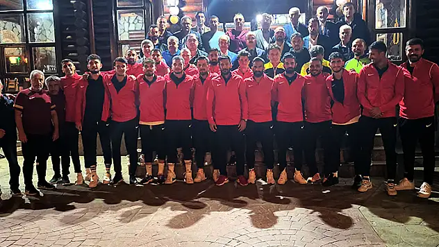 Akşehirspor moral yemeğinde buluştu