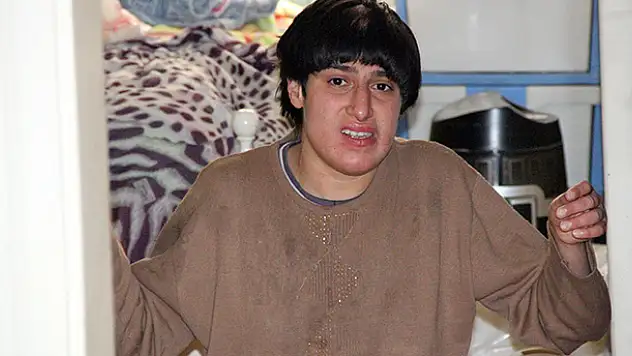 Akülü arabası çalınan engelli genç kız artık dışarıya çıkamayacak