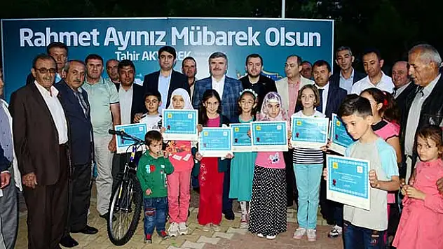 Akyürek 'Müslümanlar Bir Binanın Tuğlaları Gibidir'
