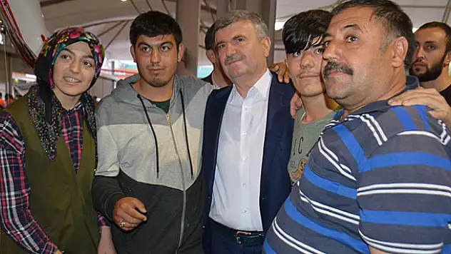 Akyürek, seçim çalışmalarını sürdürüyor