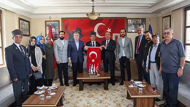 Akyürek ve Kavuş Meram'da gönüllere dokundu