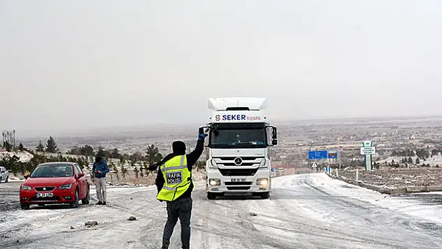 Alacabel'de araç geçişine izin verilmiyor