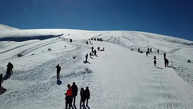 Aladağ, yarı yıl tatilinde 10 bini aşkın kişiyi ağırladı
