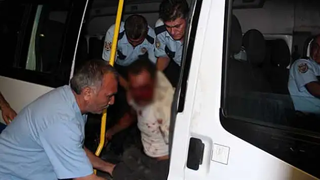 Aldatıldığını düşünen koca eşini öldürdü