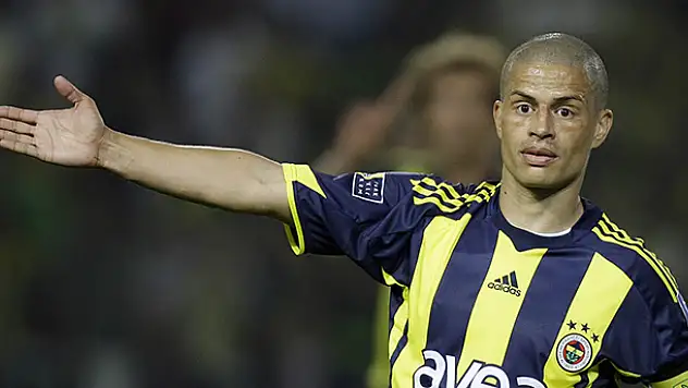 Alex: ''Ya Sarhoştum Ya Da Uyukluyordum''
