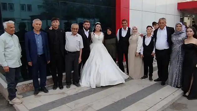 Aleyna ile Abdullah'ın dünyaevine girdi