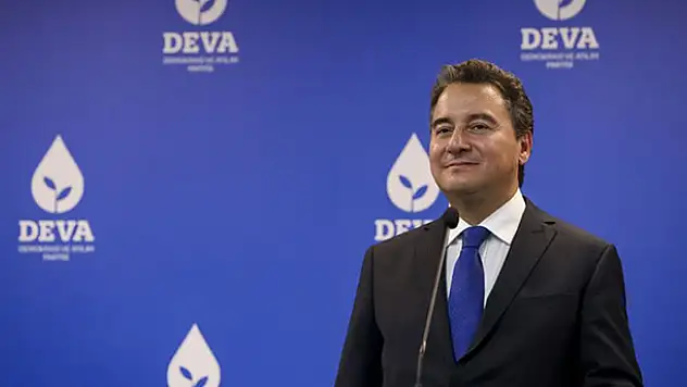 Ali Babacan koronavirüse yakalandı