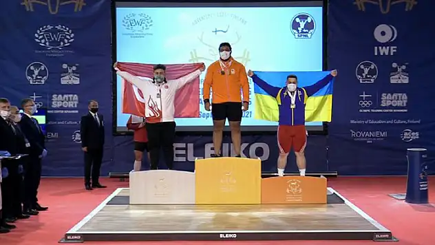 Ali Oflaz'dan 1 gümüş, 1 bronz 