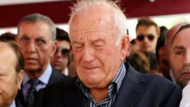 Ali Şen'in torununun mezar taşındaki yazı