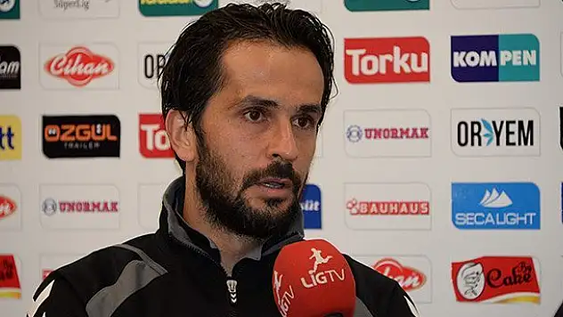 Ali Turan'dan canlı yayında evlenme teklifi