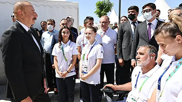 Aliyev, sporculara başarılar diledi

