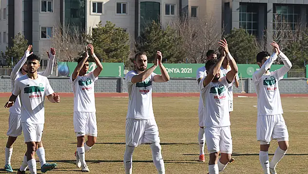 Alkışlar 1922 Konyaspor'a
