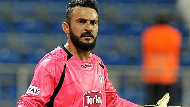 Alkışlar Kaya'ya