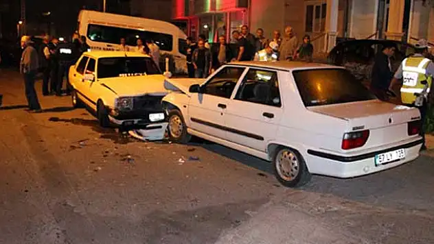 Alkollü sürücü kazaya yol açtı: 4 yaralı
