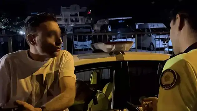 Alkollü sürücü polise yalvardı! 'İstediğiniz cezayı yazın aracı bağlamayın'
