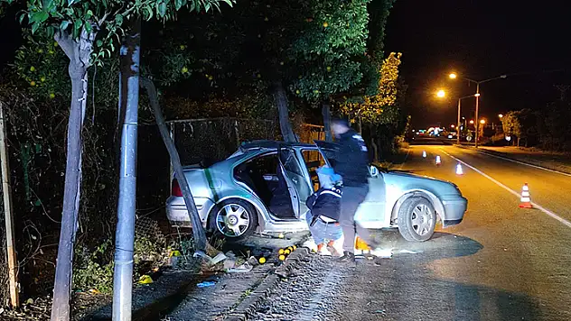 Alkollü sürücünün kullandığı otomobil kamyonla çarpıştı: 2 ölü

