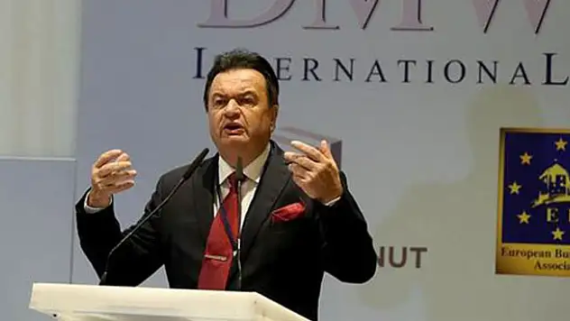 Alman diplomat: AB dağılacak Türkiye kazanacak.