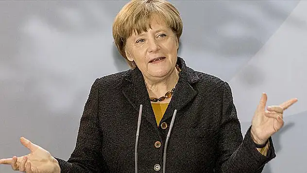 Almanya Başbakanı Merkel: Esed çözümün parçası olamaz