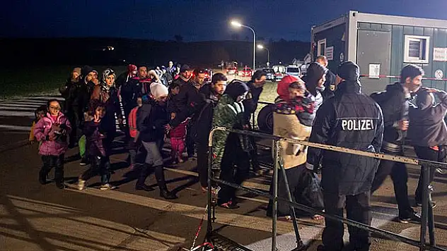 Almanya'da 10 ayda 758 bin sığınmacının kaydı yapıldı