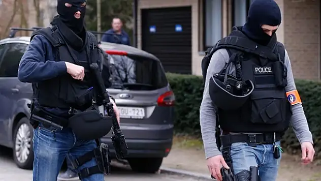 Almanya'da DEAŞ'a şafak baskını