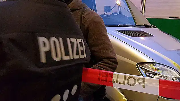 Almanya'da silah ticareti yapan bir kişiye gözaltı