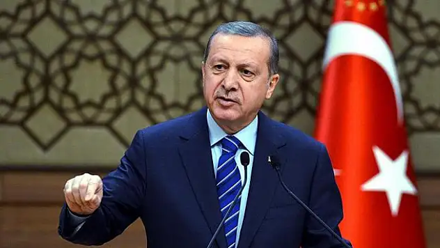 Almanya yine kriz peşinde
