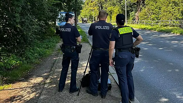 Almanya'da bir doktor 4 yaşlı hastayı öldürdüğü şüphesiyle gözaltına alındı
