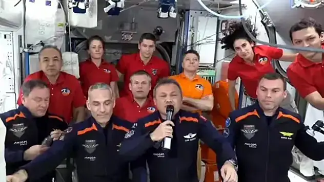 Alper Gezeravcı, uzaydan, öğrenci ve akademisyenlerle görüşecek
