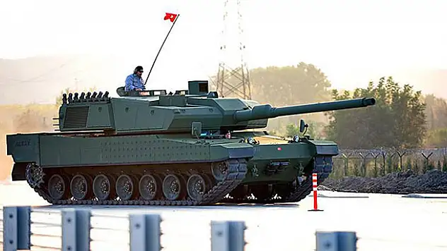 Altay tankının seri üretim sözleşmesi imzalandı