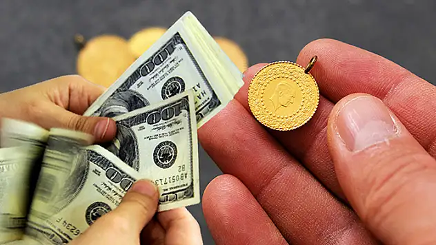 Altın 1015, dolar 17 lirayı geçti!