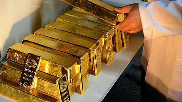 Altın 3,5 ayın en düşük seviyesinde