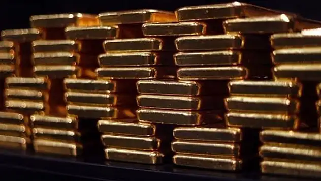 Altın 9 ayda ilk kez 1.300 doları aştı