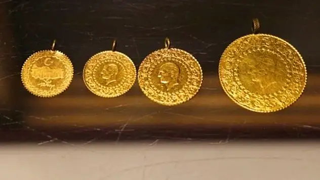 Altın coştu! Gram altın fiyatları 560 lirayı geçti! Almalı mı satmalı mı?
