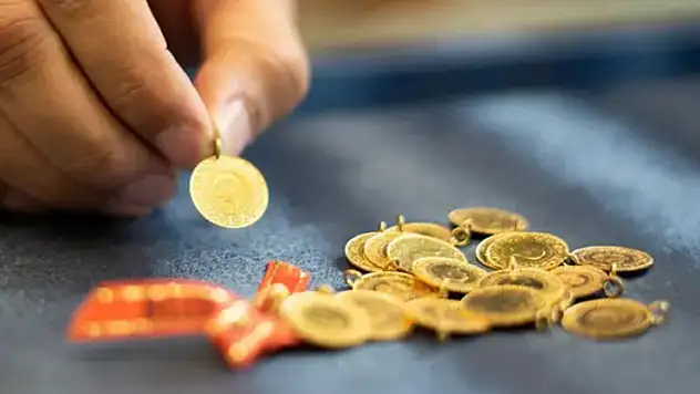 Altın fiyatları tepetaklak! Gram-çeyrek fiyatına bakın