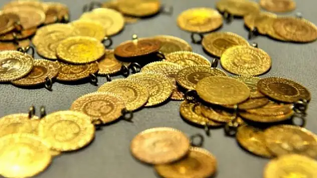 Altın fiyatları zirveye yakın seviyede